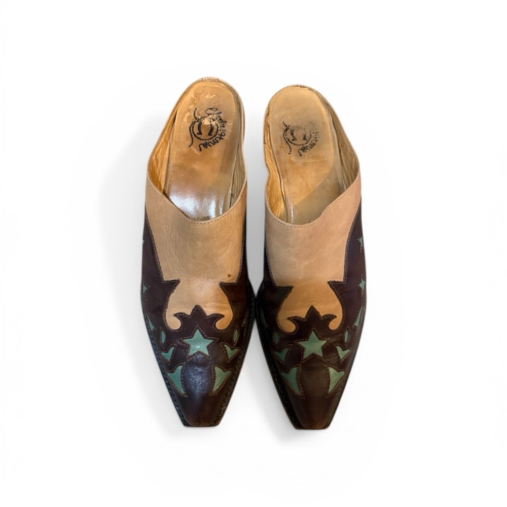 Artisan Charlie 1 Horse Two-Tone Pointed Mule Western Boho Boho Chic